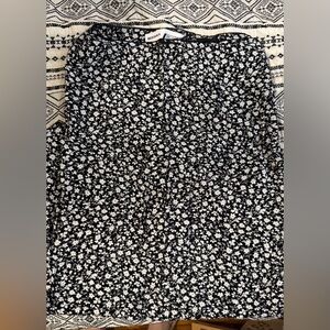 Bershka Black and White Floral Skirt